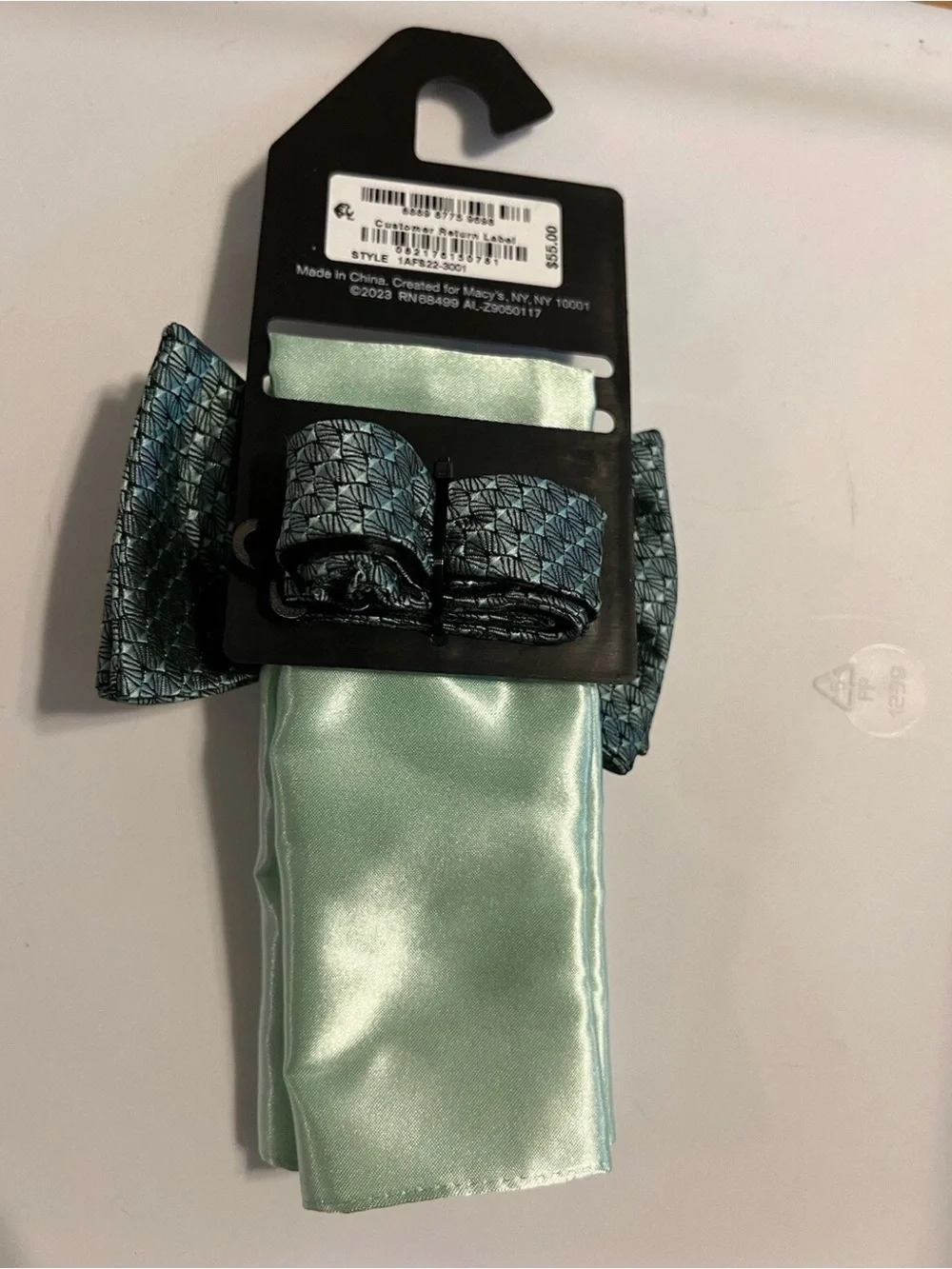 Alfani Men's 2 Pc Bow Tie & Pocket Square Set Mint Green, New MSRP $55